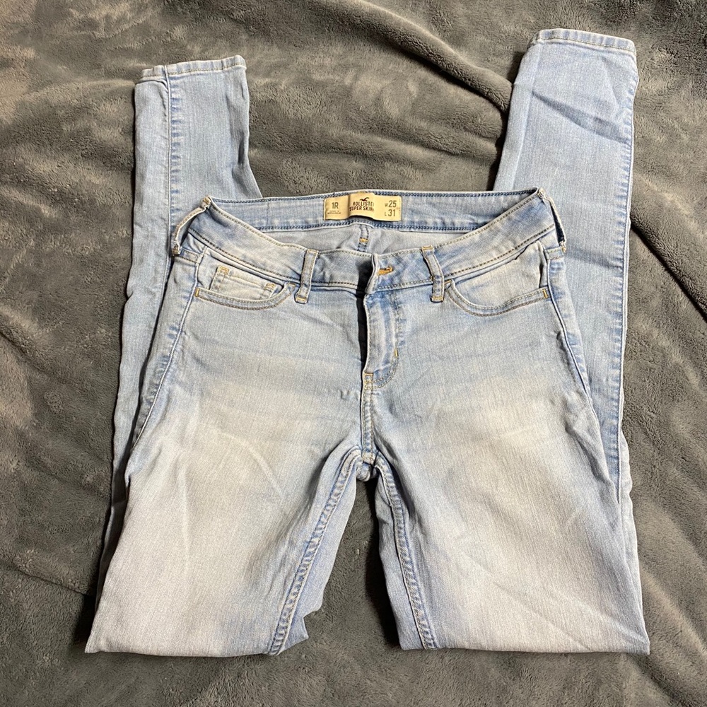Light Wash Hollister Skinny Jeans SZ 1